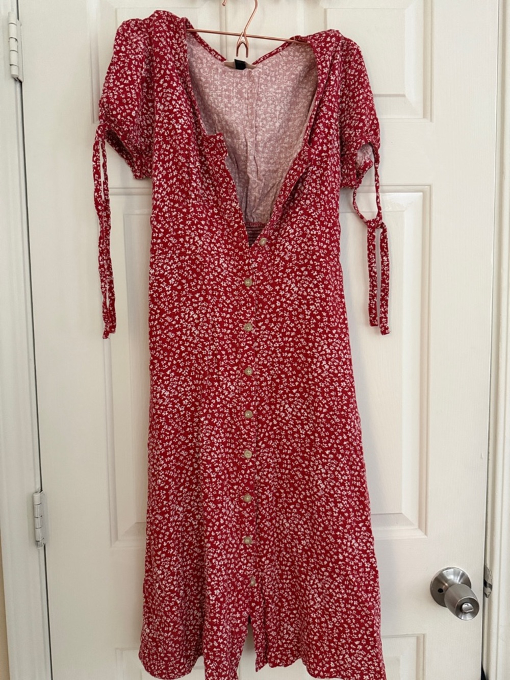 Universal Thread Red and White Floral-Print Dress